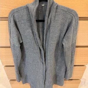 Lululemon Split back yoga Women’s Sweater Cardigan